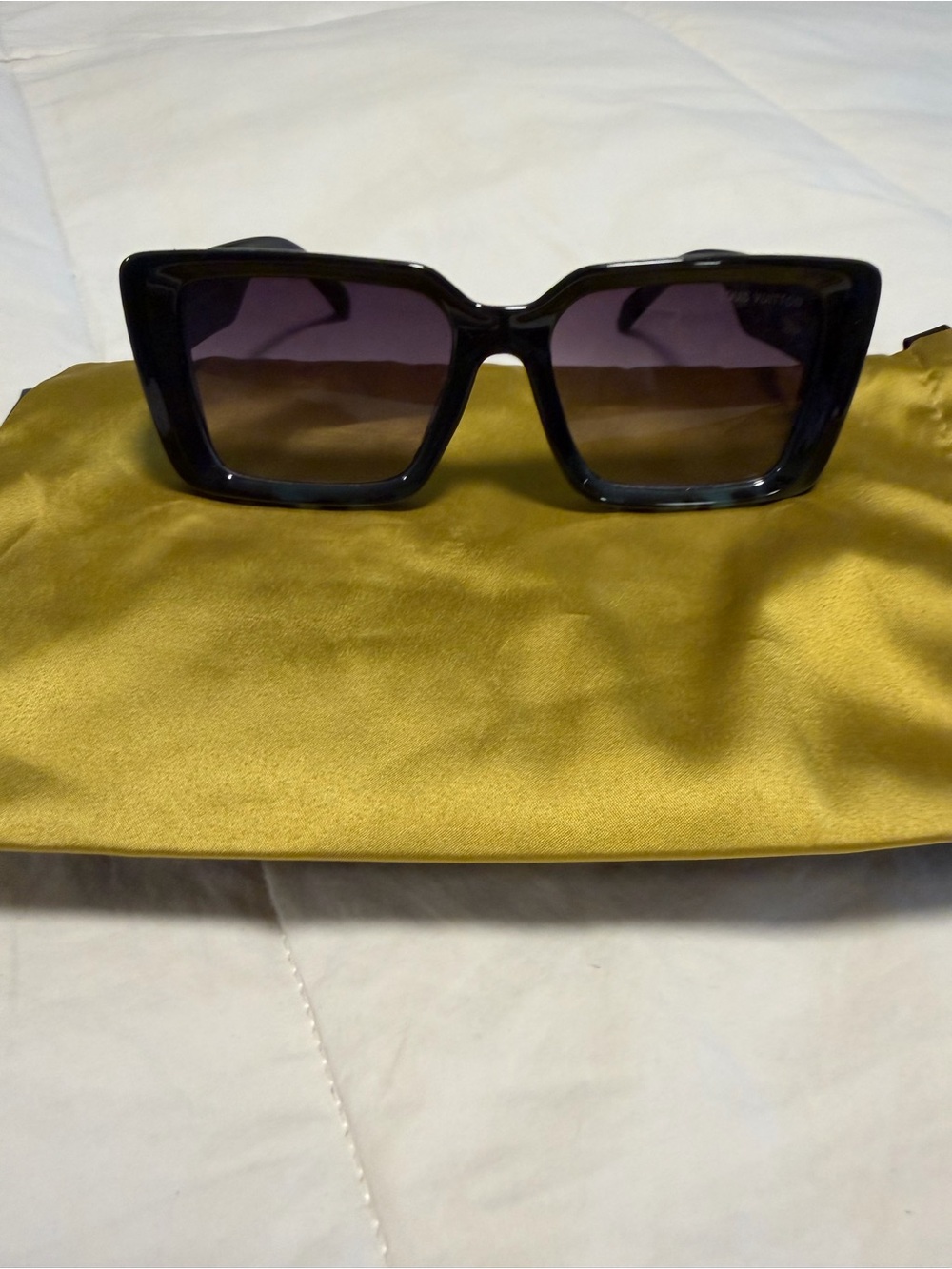 Black /Blue Oversized Square Women’s Sunglasses - Unbranded